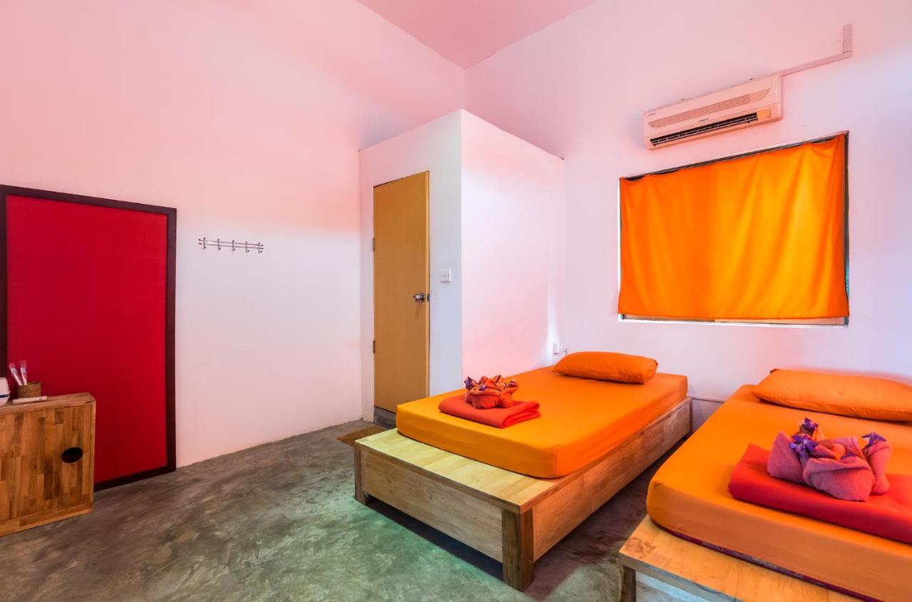 Boutique Dormitory Kochi-Ke Сіємреап Екстер'єр фото