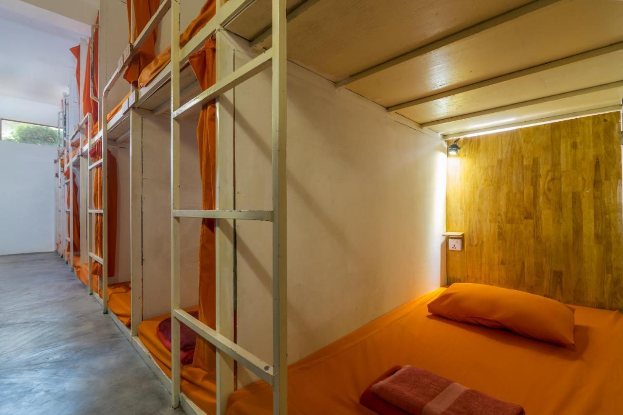 Boutique Dormitory Kochi-Ke Сіємреап Екстер'єр фото